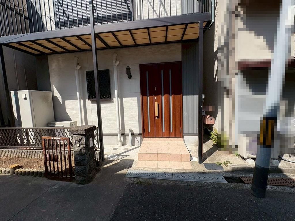 3LDK Detached House for Sale in Sakai, Osaka - Quiet Residential Area - Thumbnail 2