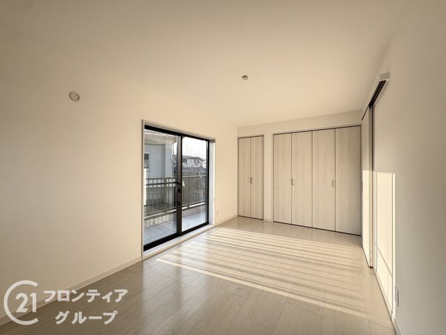 Renovated 2LDK House Near Yamadagawa Station in Kizugawa - Thumbnail 3