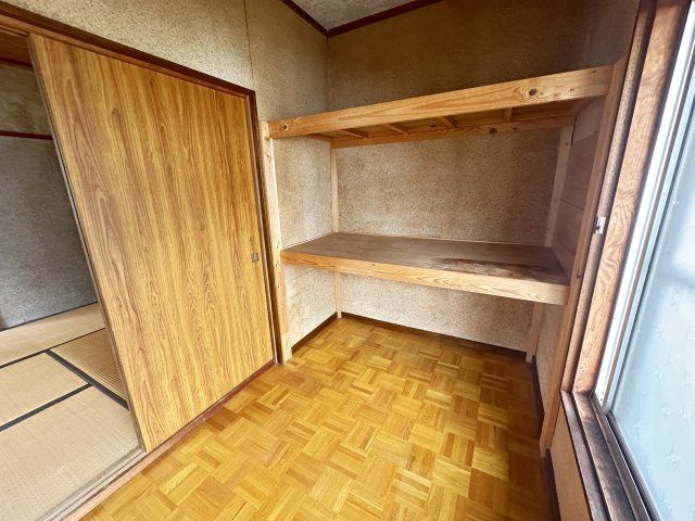5DK Corner Lot House for Sale in Higashiosaka, Osaka - Thumbnail 4