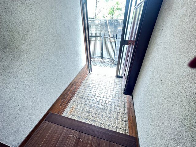 5DK Corner Lot House for Sale in Higashiosaka, Osaka - Thumbnail 3