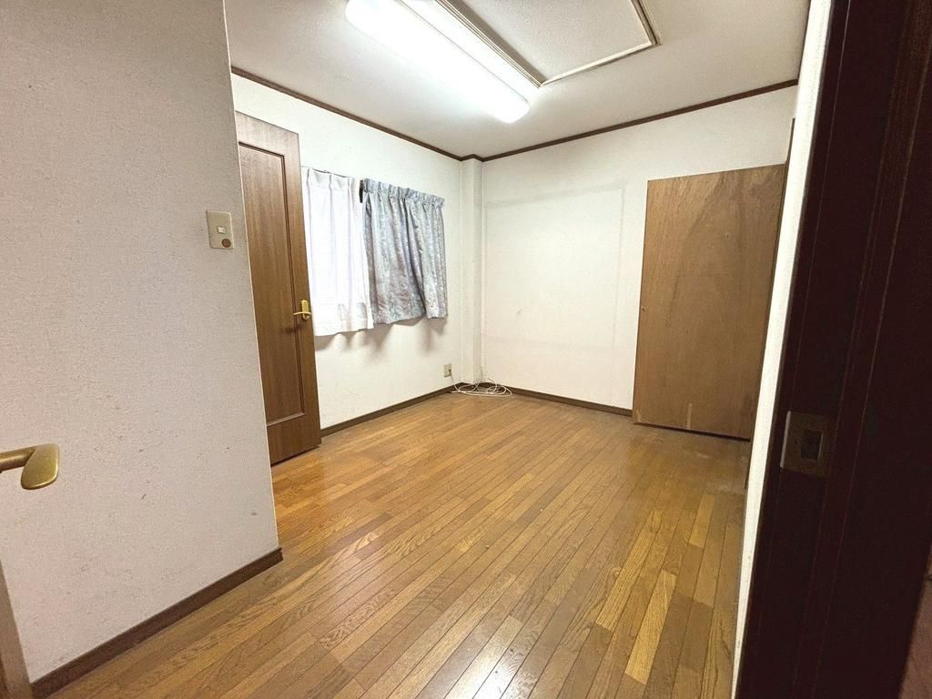 3DK House for Sale in Konohana-ku, Osaka - 62.54 sqm - Thumbnail 2