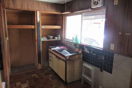 Traditional Japanese House in Niimi with Spacious Land - Thumbnail 4