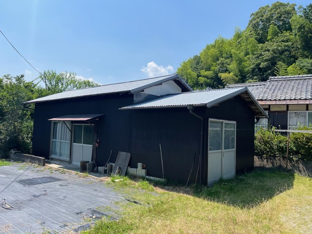 3LDK Single-Story House for Sale in Nara City, 139.47 sqm - Thumbnail 2