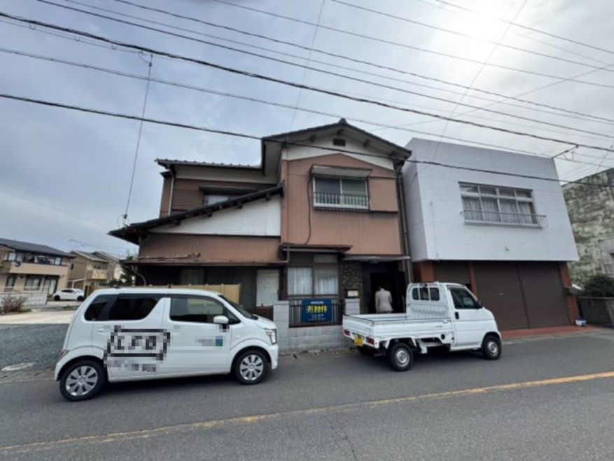 7DK Detached House for Sale in Hofu, Yamaguchi - 1.98 Million Yen - Thumbnail 2