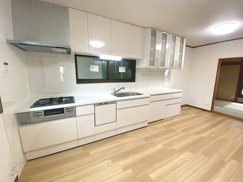 Renovated 4LDK House in Katano, Osaka | 103.46 sqm, Corner Lot - Thumbnail 4