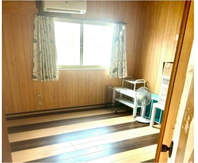 Used 4SLDK House in Yamatokoriyama City, Nara - 79.46 sqm - Thumbnail 2