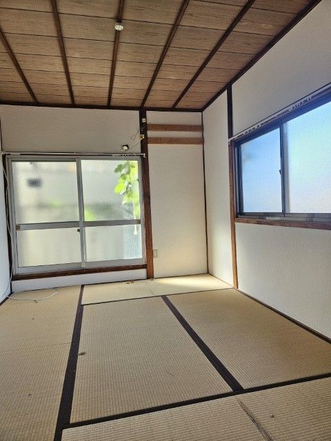 3DK Detached House for Sale in Neyagawa, Osaka - 800万円 - Thumbnail 3