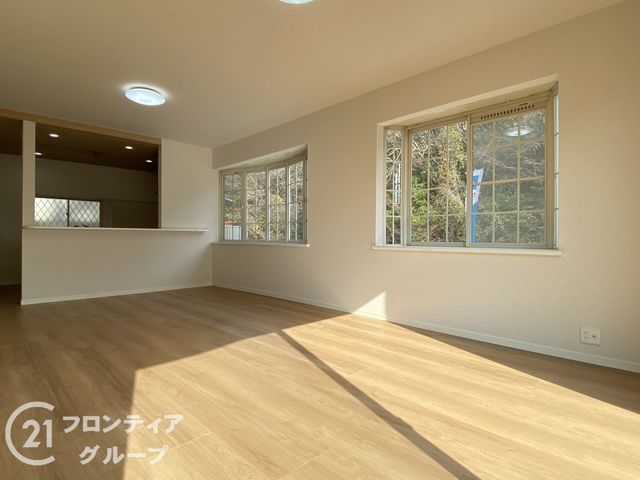 Renovated 4LDK Detached House in Kobe Suma Ward - Thumbnail 4