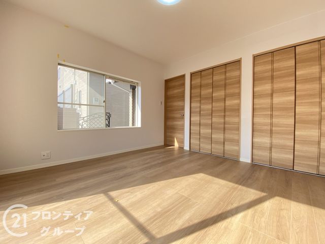 Renovated 4LDK Detached House in Kobe Suma Ward - Thumbnail 2