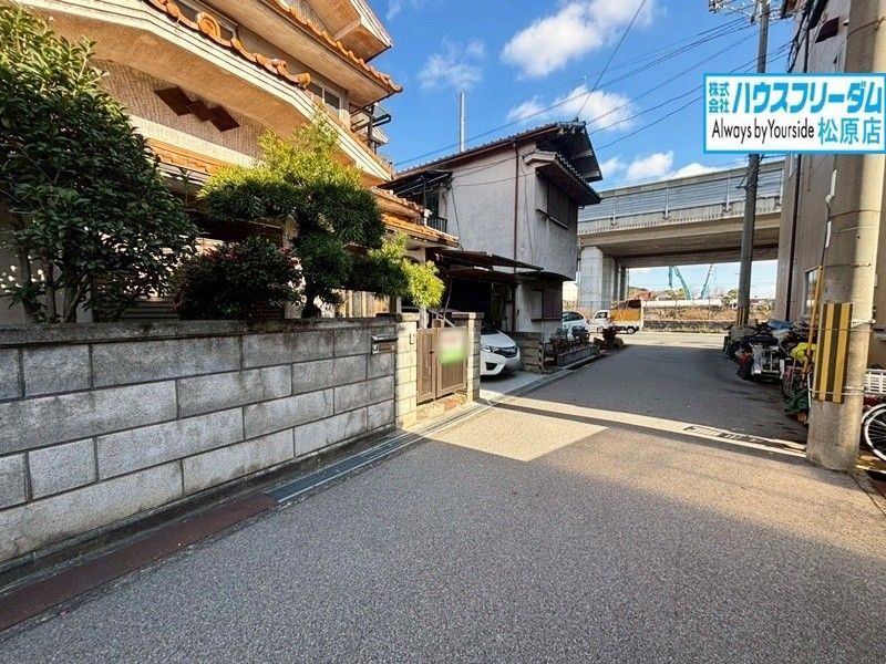 5DK Used House for Sale in Matsubara City, Osaka - Thumbnail 3