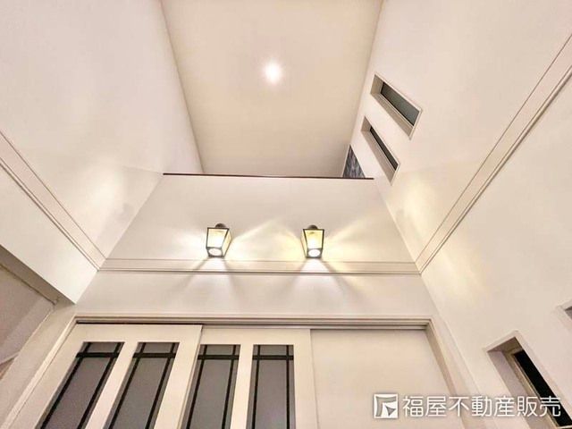 3LDK Modern House in Himeji with South-Facing Garden & Parking - Thumbnail 2