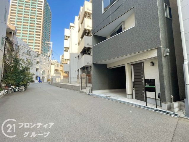 4LDK House for Sale in Tennoji, Osaka - 101 sqm - Thumbnail 2