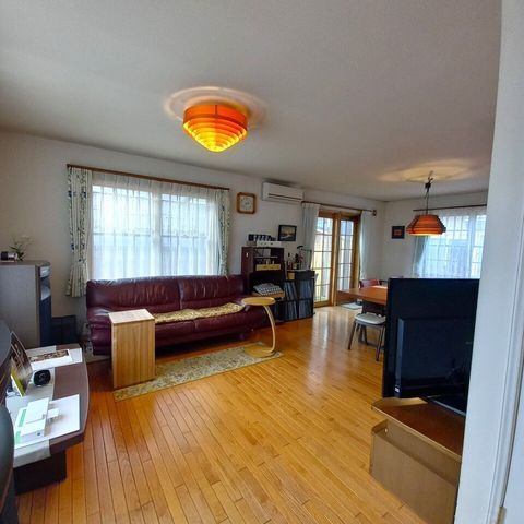 6LDK House for Sale in Tomakomai, Hokkaido with Parking for 6 Cars - Thumbnail 2