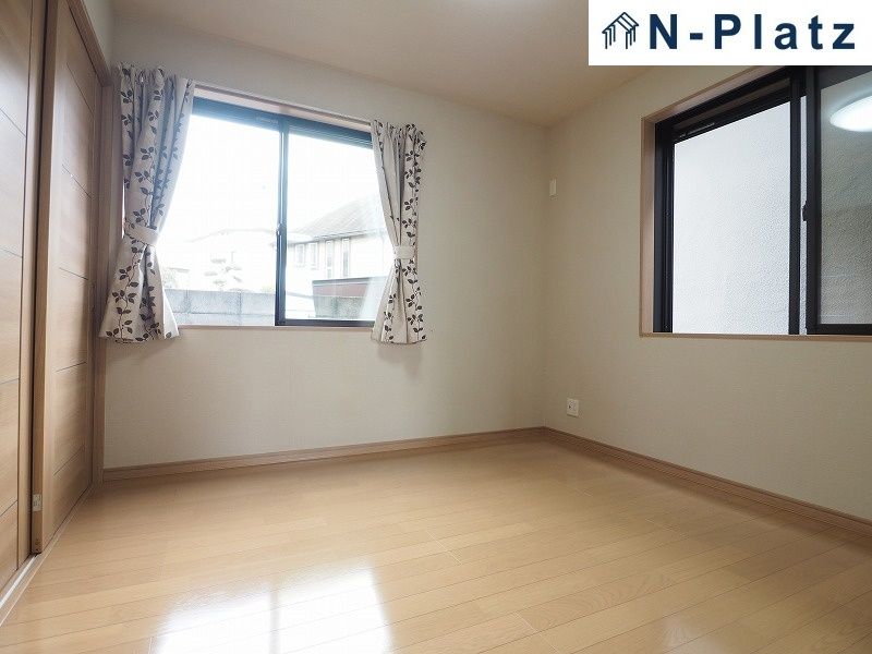 4LDK House for Sale in Tarumi, Kobe | 2012 Build with Parking - Thumbnail 4
