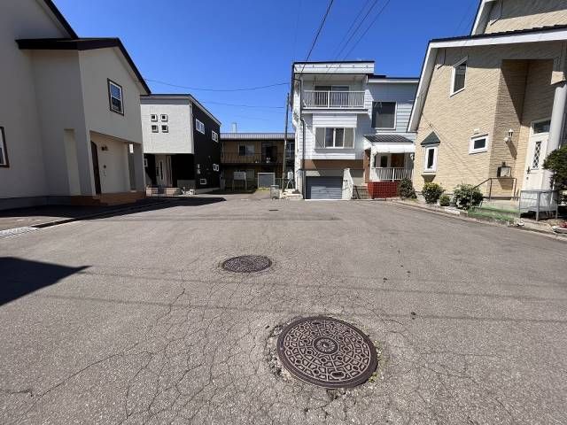 Modern 4LDK House in Hakodate with Garden and Parking for 3 - Thumbnail 2