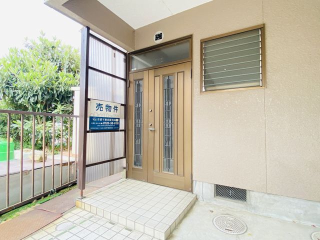 7DK Family Home for Sale in Shijonawate, Osaka - Thumbnail 2