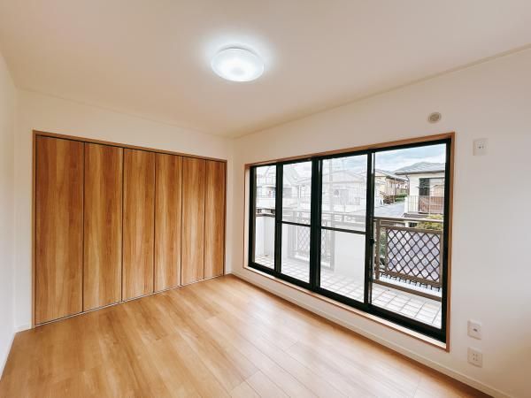 Renovated 5LDK House with Akashi Bridge View in Kobe - Thumbnail 3