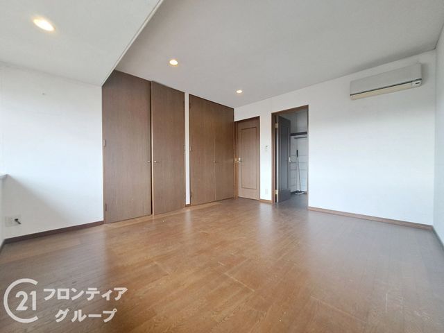 6SLDK Detached House for Sale in Himeji, 240m² - Thumbnail 4