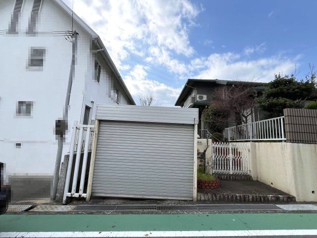 4LDK House for Sale in Kammaki-cho, Nara - 129.63 sqm - Thumbnail 3