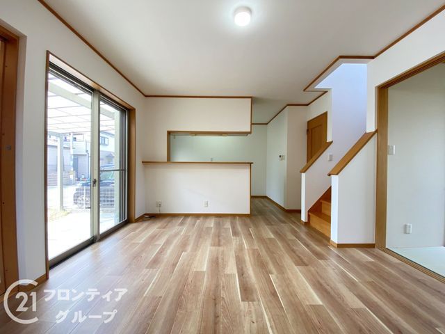Renovated 4LDK House for Sale in Sakai Minami-ku, Osaka - Thumbnail 3