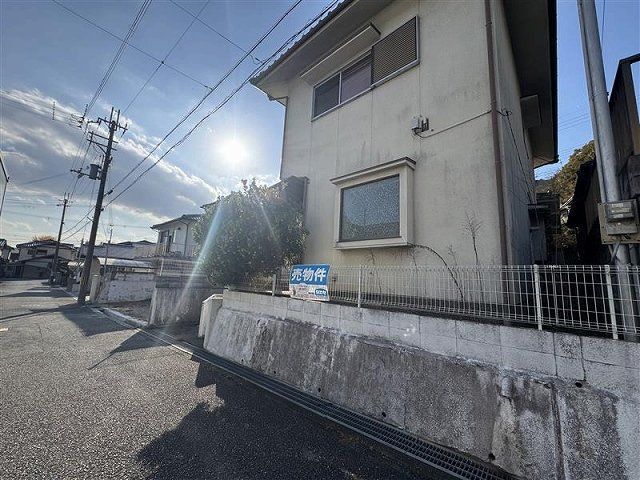 4LDK Detached House for Sale in Himeji, Hyogo - 380万円 - Thumbnail 2