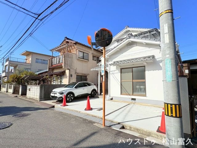 Renovated 3LDK House Near Ichitsubo Station, Matsuyama - Thumbnail 4
