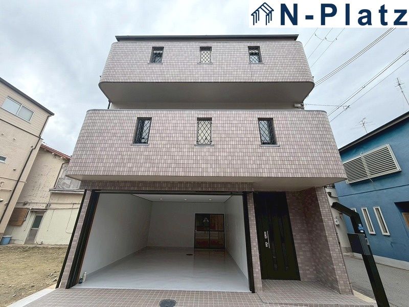 5LDK Renovated House with Parking for 3 in Moriguchi, Osaka - Thumbnail 2