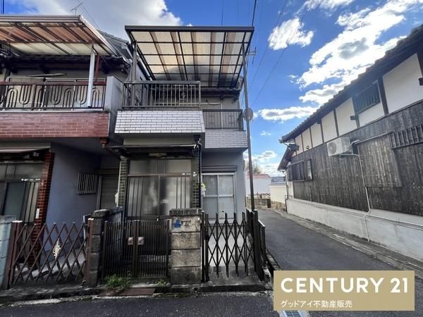 2.95 Million Yen Detached House in Higashi-Osaka, Osaka - Thumbnail 2