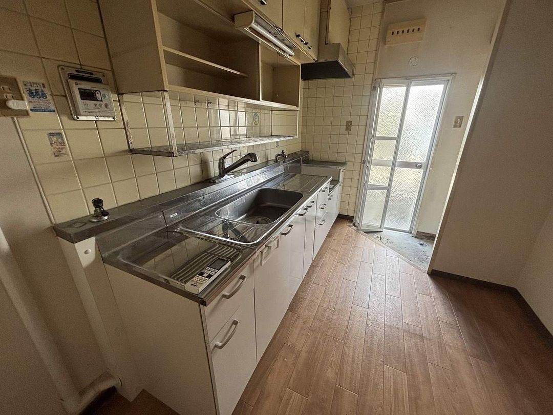 3LDK RC Townhouse in Fushimi-ku, Kyoto for Sale - Thumbnail 2