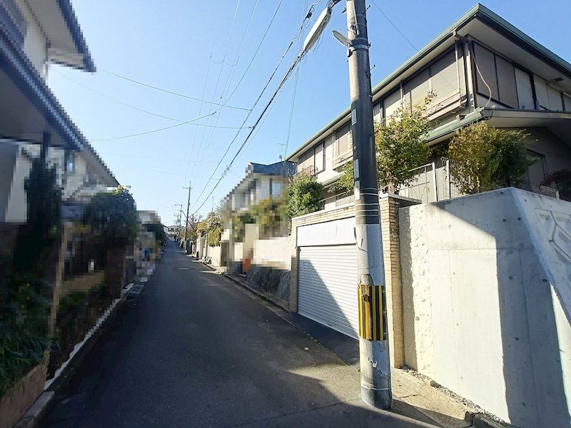 5SLDK Detached House for Sale in Takatsuki, Osaka - Thumbnail 3