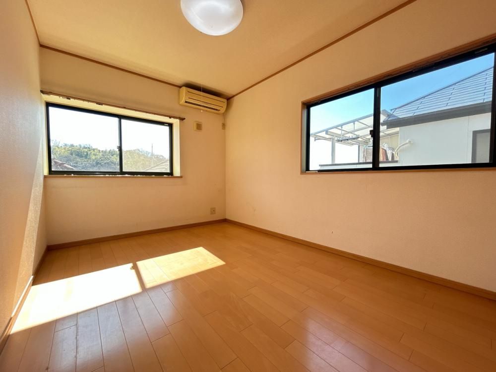 Renovated 4LDK House with Parking for 3 in Kobe's Mizutani - Thumbnail 4