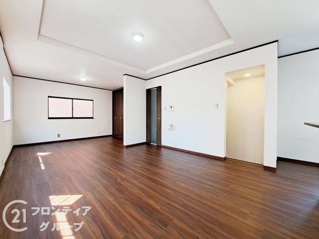 3LDK Detached House for Sale in Yao, Osaka - Thumbnail 4