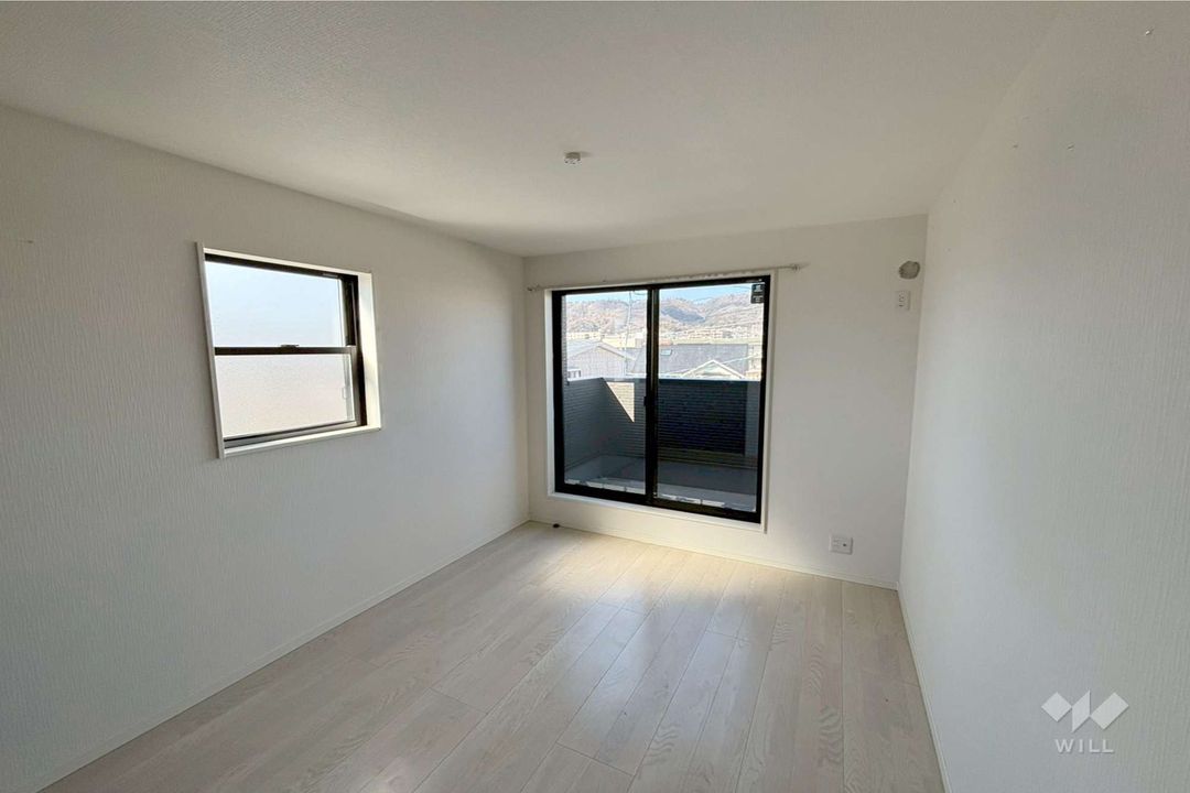 2020-Built 4SLDK House in Ikeda, Osaka with Walk-in Closets & Parking - Thumbnail 3