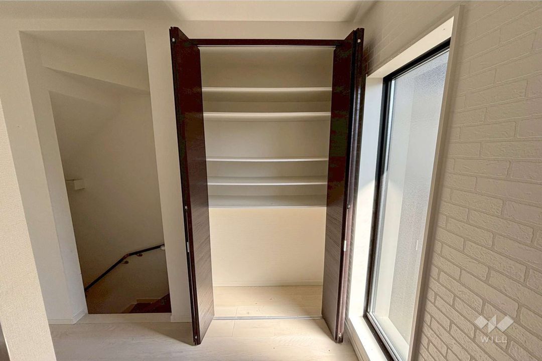 2020-Built 4SLDK House in Ikeda, Osaka with Walk-in Closets & Parking - Thumbnail 4