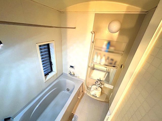 3LDK Detached House Near Neyagawa Koen Station, Osaka - Thumbnail 3