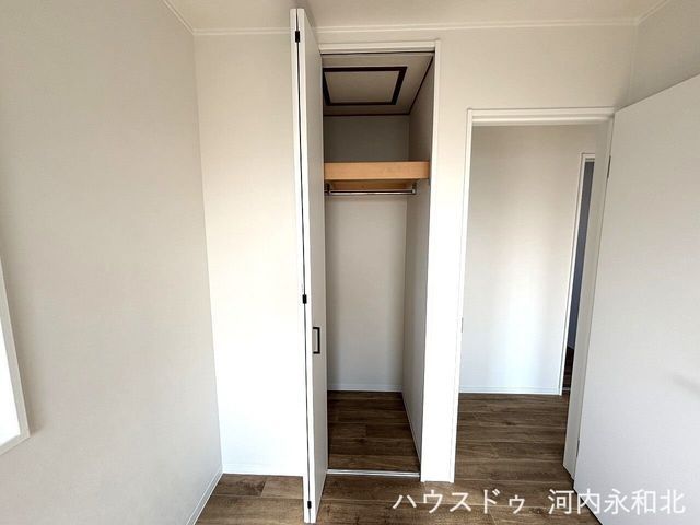 4LDK Steel-Frame House with Attic & Garage in Higashiosaka - Thumbnail 3