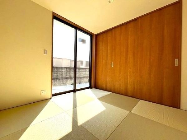4LDK House for Sale Near Shin-no-kuchi Station, Kashihara - Thumbnail 3