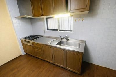 6LDK House in Nishinari, Osaka – 2 Min to Nishi-Tenpuyama Station — Kitchen, Nishinari, Osaka