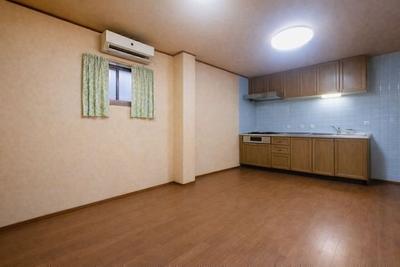 6LDK House in Nishinari, Osaka – 2 Min to Nishi-Tenpuyama Station — Kitchen, Nishinari, Osaka