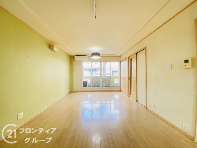 4LDK Steel-Frame House for Sale in Moriguchi, Osaka - Thumbnail 3