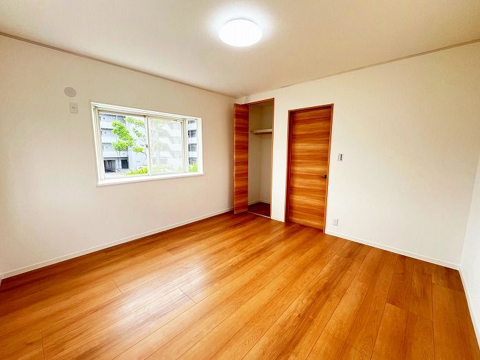 Renovated 4LDK House for Sale in Takarazuka, Hyogo - Thumbnail 3