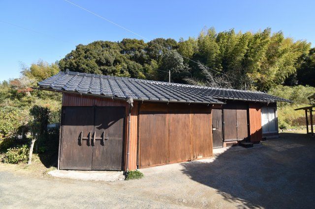 5DK Detached House for Sale in Satsumasendai, Kagoshima - Thumbnail 2