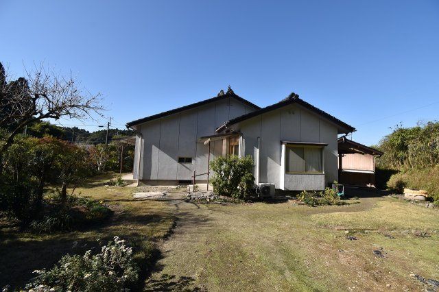 5DK Detached House for Sale in Satsumasendai, Kagoshima - Thumbnail 3
