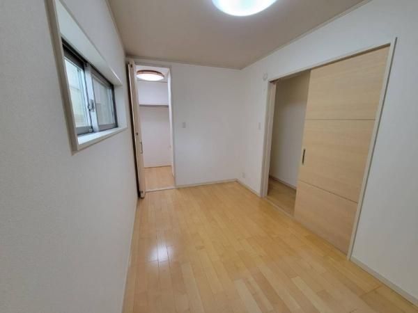 Renovated 4LDK House near Kawachi-Hanazono Station, East Osaka - Thumbnail 4