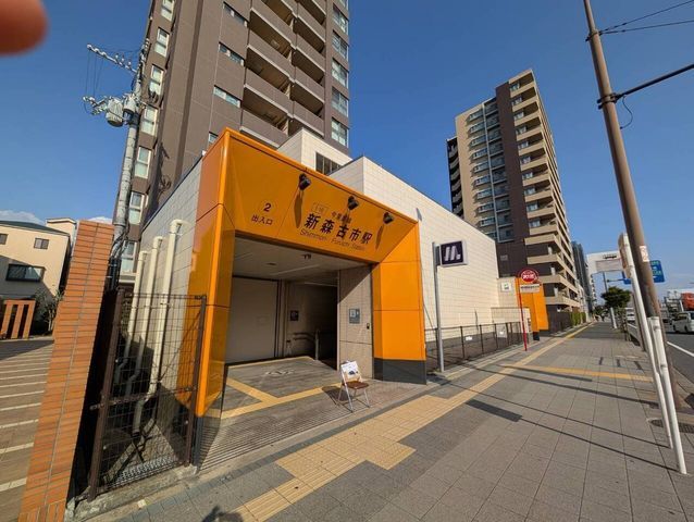 Renovated 4LDK House in Tsurumi-ku, Osaka | 2 Car Parking - Thumbnail 2
