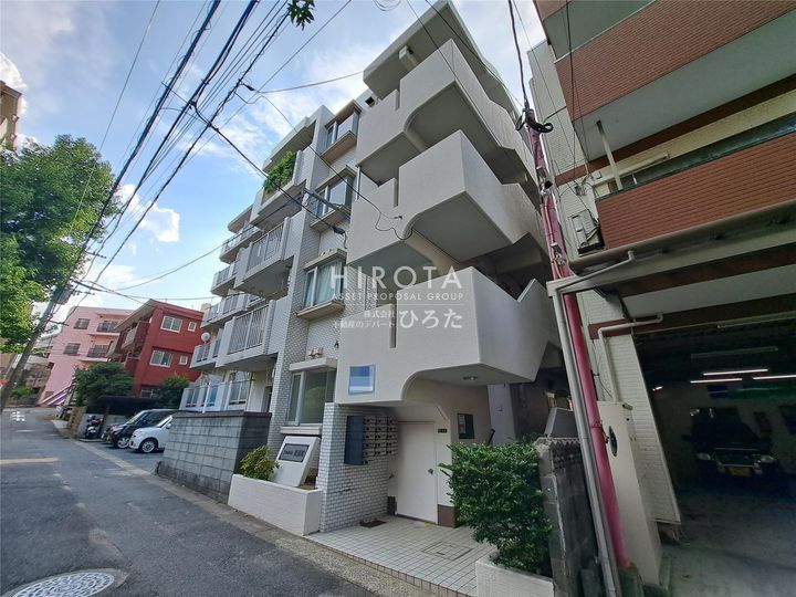 D-room Yanagimachi Apartment in Moji-ku, Kitakyushu - Thumbnail 4
