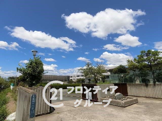 3LDK House in Katano City, Osaka | Near Tsuda Station - Thumbnail 2
