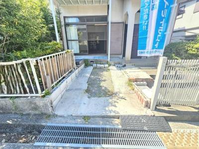 4LDK Detached House for Sale in Sennan City, Osaka — Front_door, Sennan, Osaka