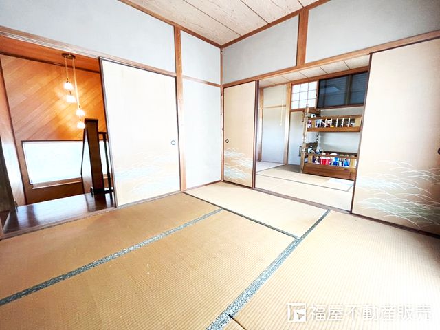 4LDK House for Sale in Himeji with Large Land and Parking - Thumbnail 3