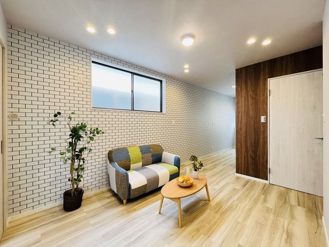 4LDK Detached House for Sale in Amagasaki, Hyogo - Thumbnail 2